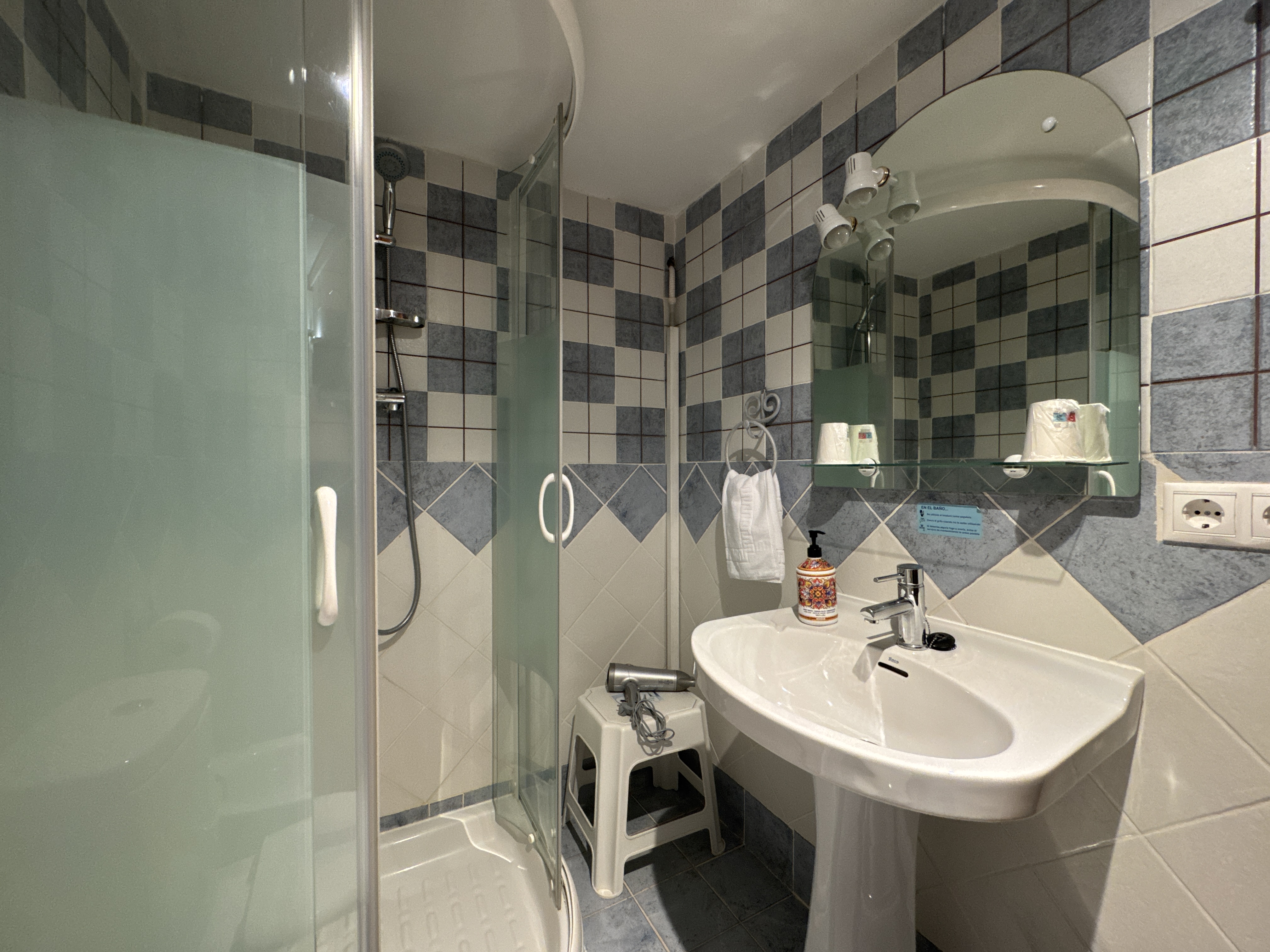 Baño El Cerezo